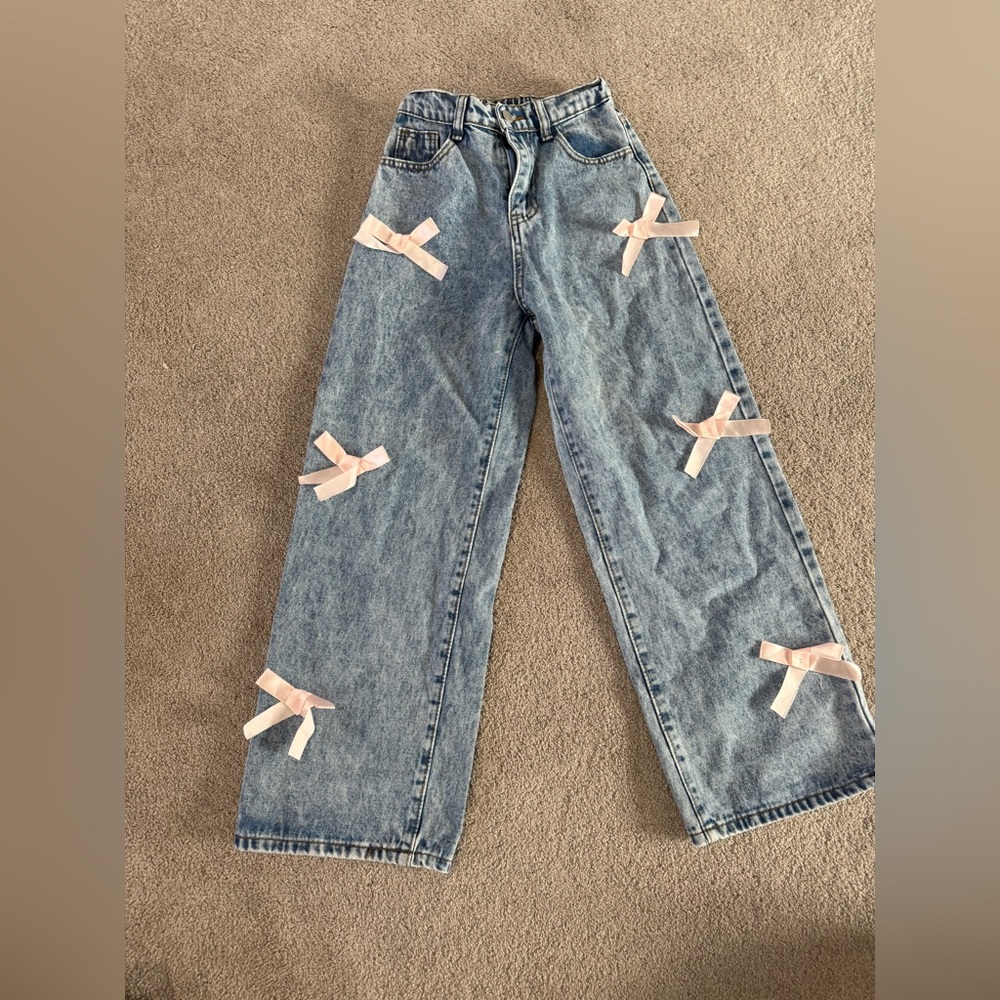 SHEIN Blue Jeans with Pink Bow Accents